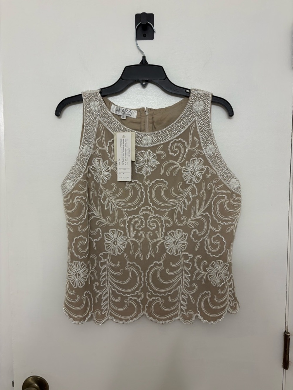 JKARA NEW YORK | Beaded Floral Embroidered Top | Scalloped Hem | NWT | XL